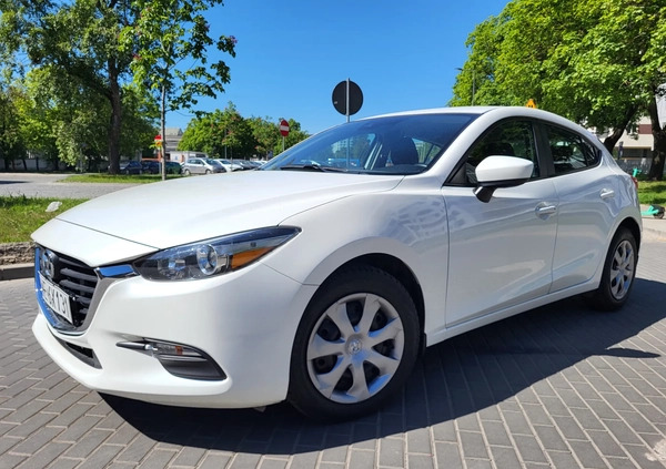 Mazda 3 cena 53900 przebieg: 43262, rok produkcji 2018 z Warszawa małe 562